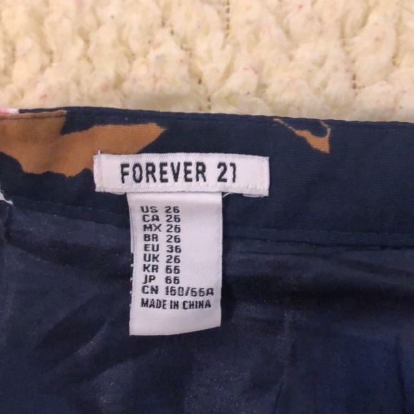 Forever 21 floral pleated skater skirt - Picture 2 of 2